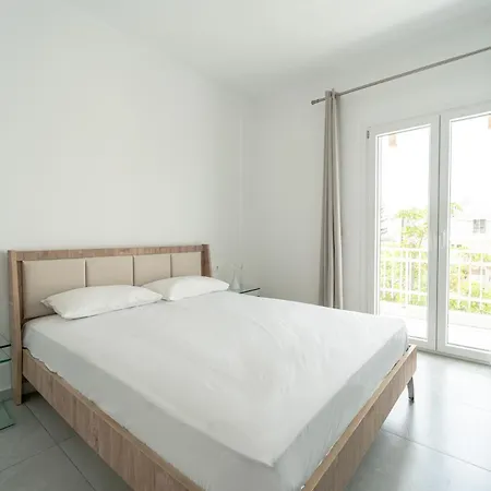 Aletreo, Rhodes * Rhodes City