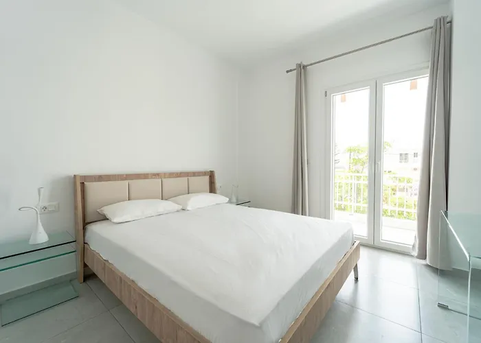 Aletreo, Rhodes * Rhodes City