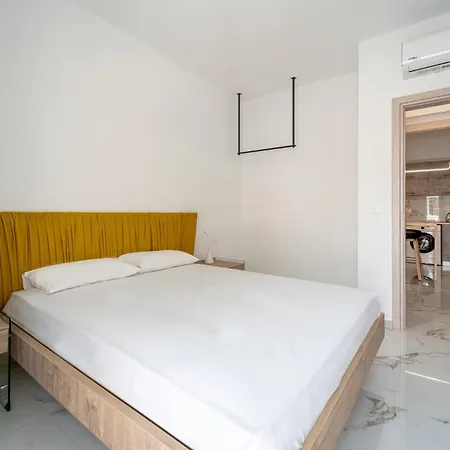 Aletreo, Rhodes Apartamento *