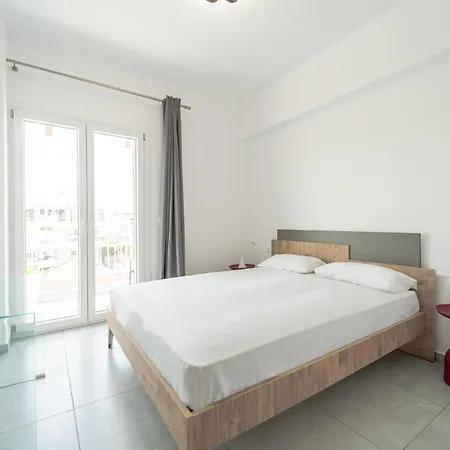 Aletreo, Rhodes * Rhodes City